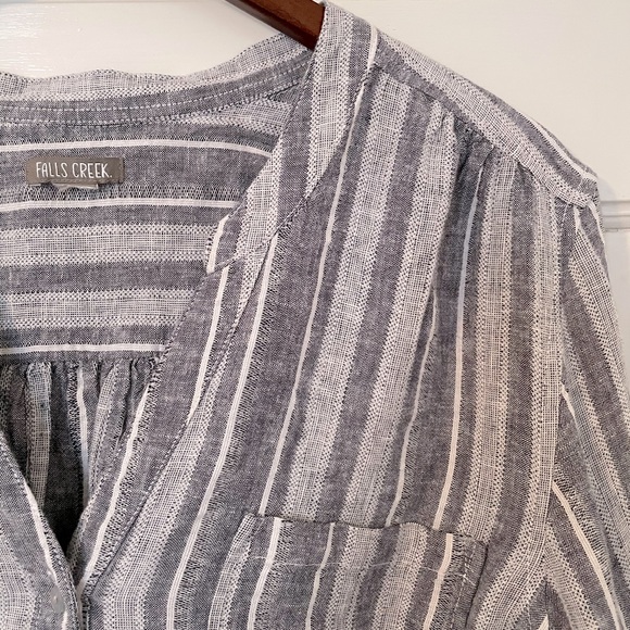 Womens Falls Creek Front Tie Stripped Button Up - Picture 4 of 8